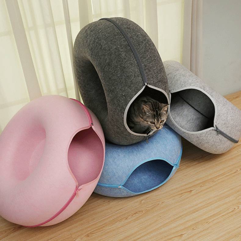 Cozy Felt Cat Haven